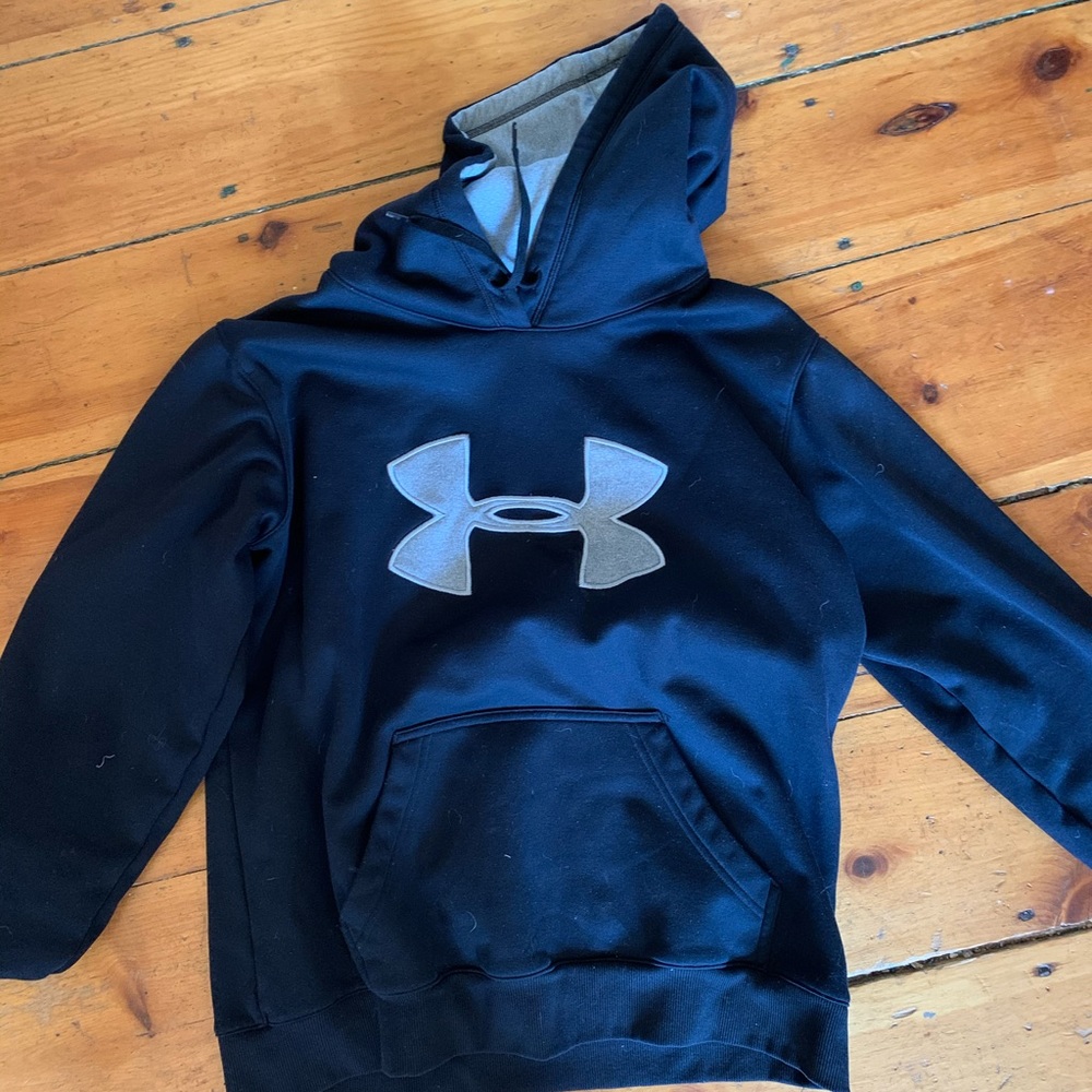 Under Armour Sweatshirt